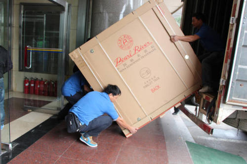 新巴尔虎右钢琴贵重工艺品无忧运
